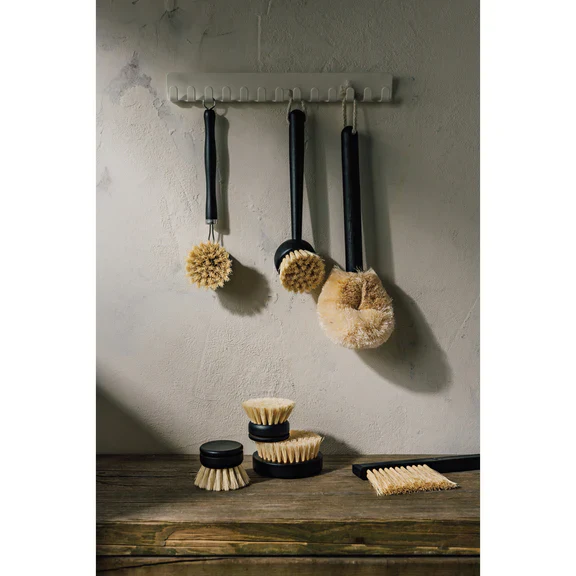 Angled Sisal Dish Brush - Image 2