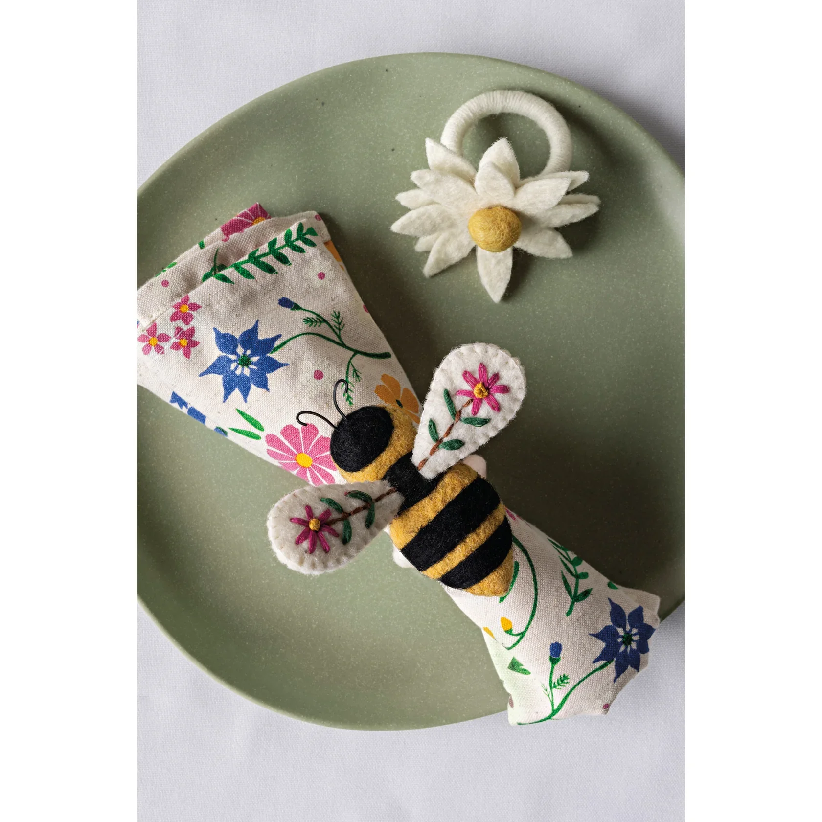 Bee Garden Napkins - Set of 4 - Image 2
