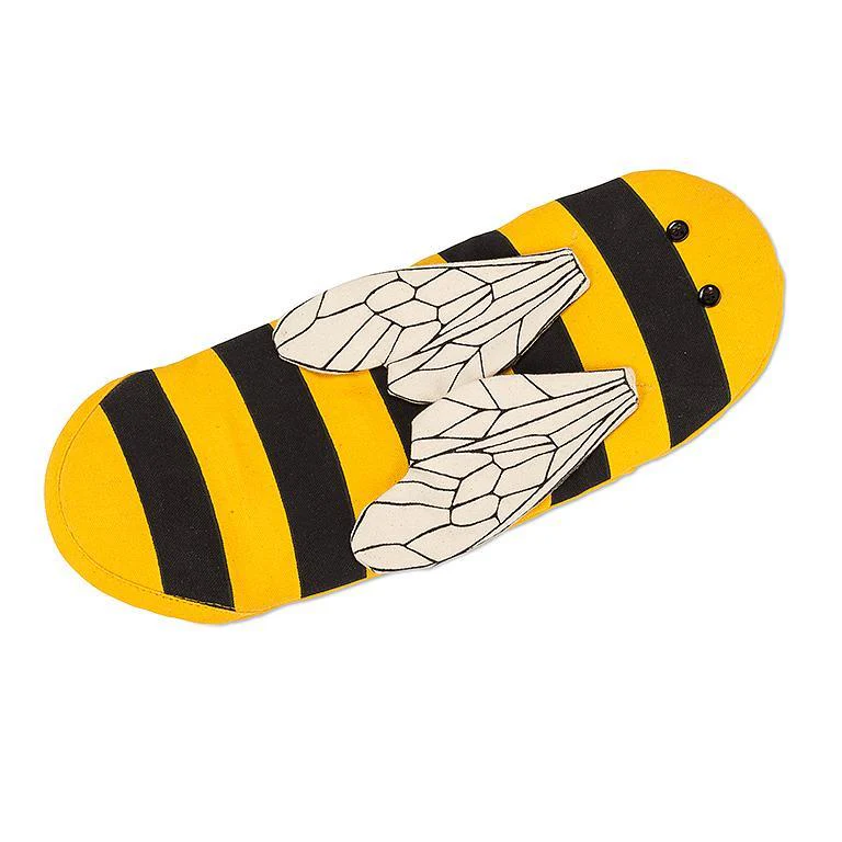 Bee Shaped Oven Mitten - Image 2