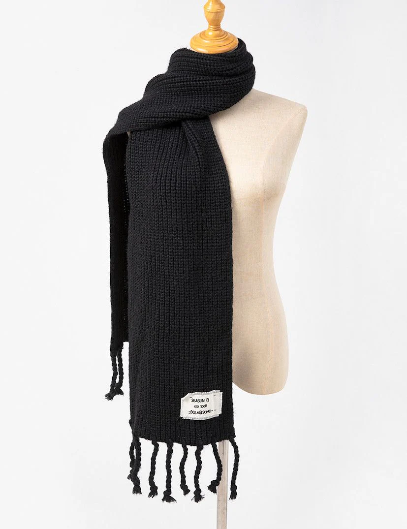 Black Simple Scarf - Image 2