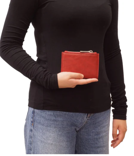 Carla Wallet - Black - Image 4