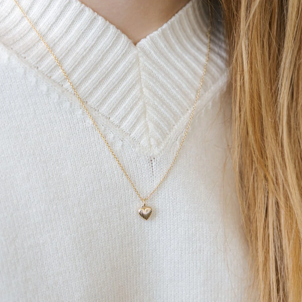 Coastal Kiss Necklace - Silver - Image 2