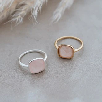 Ala Mode Ring - Silver/Rose Quartz
