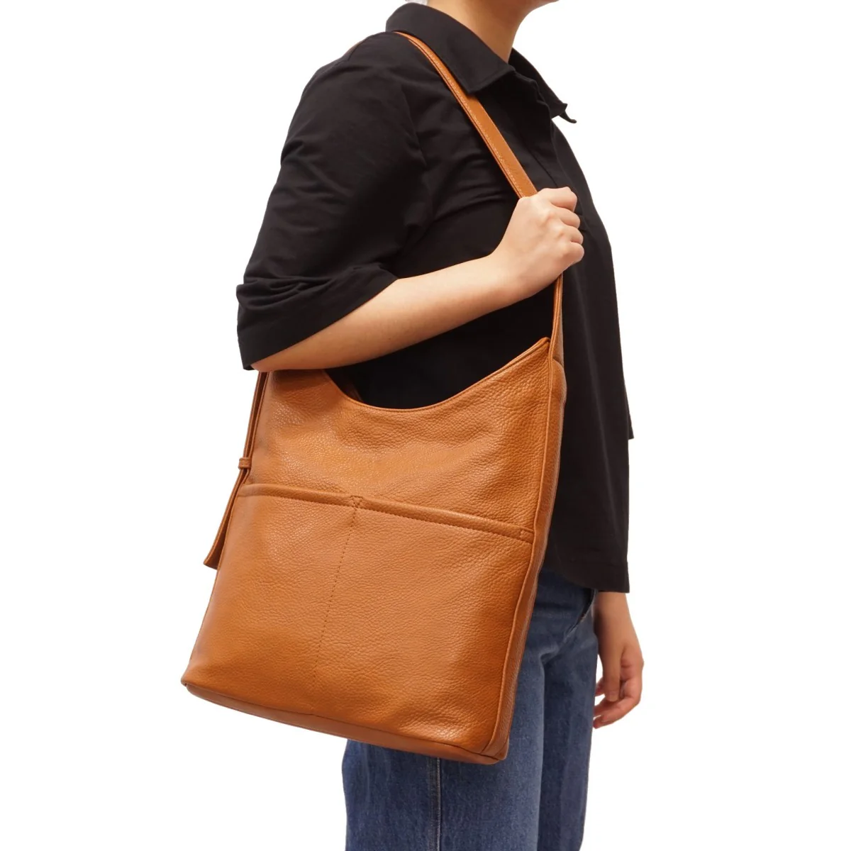 Daphne Hobo - Black - Image 4