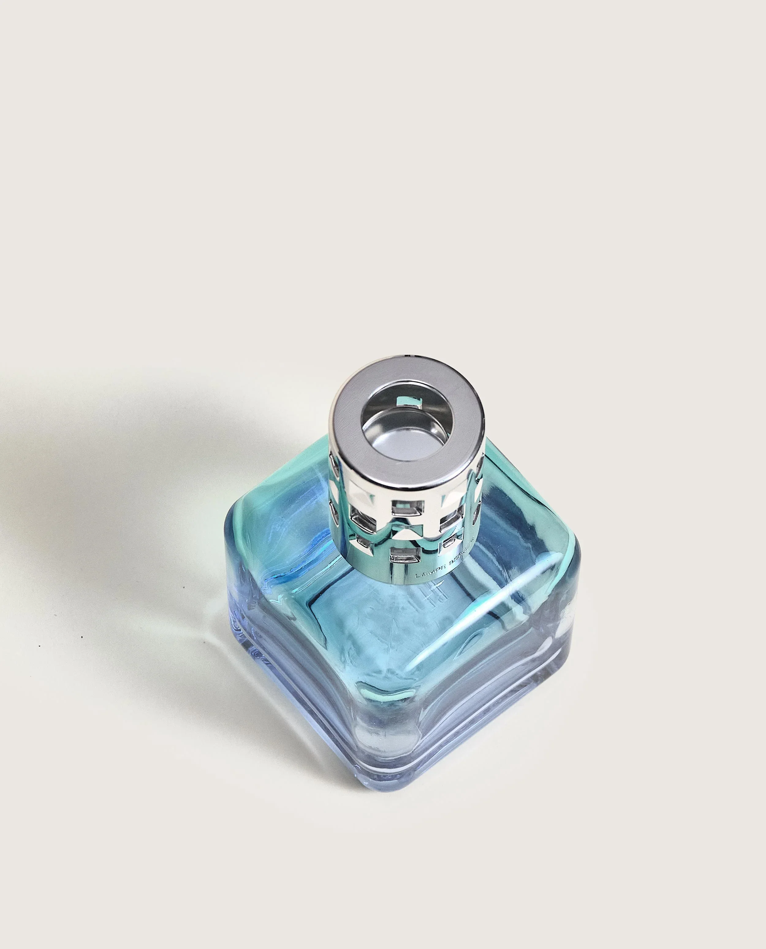 Glaçon Turquoise-Blue Gradient Lamp Gift Set - Image 5