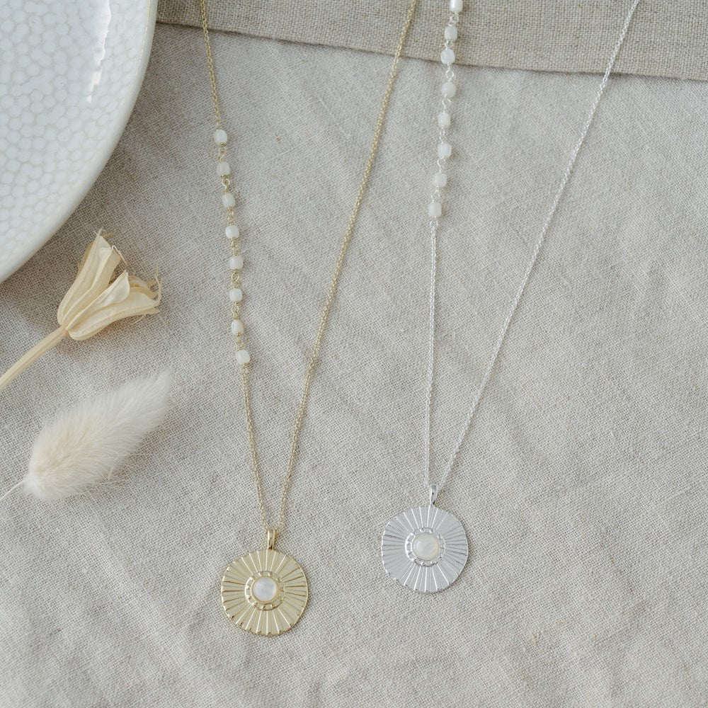 Godiva Necklace -Gold/Mother of Pearl - Image 2