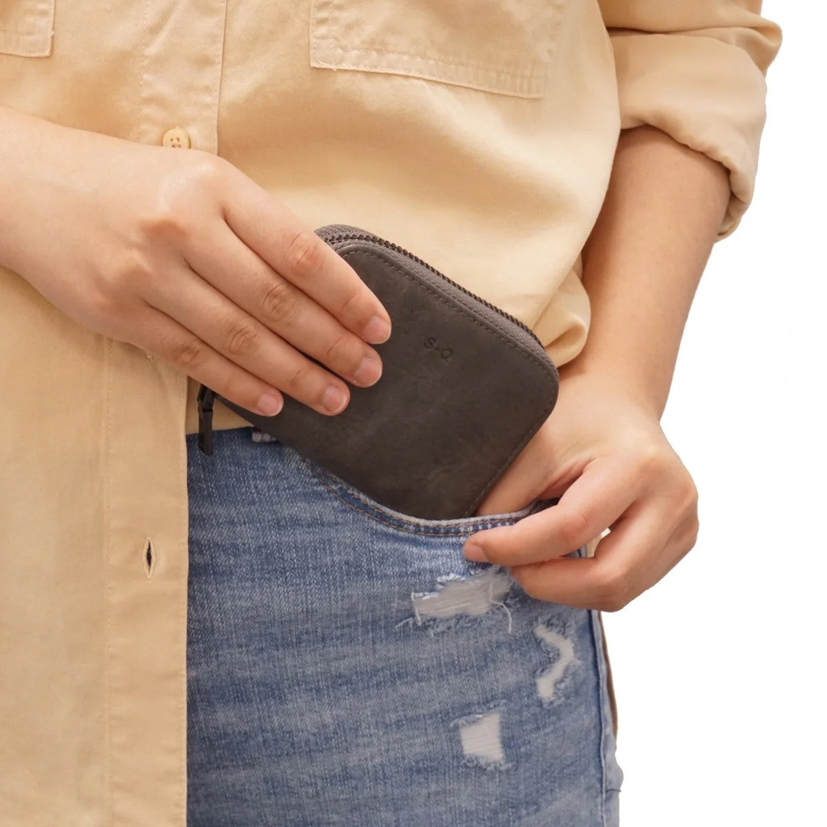 Iva Card Case - Black - Image 4