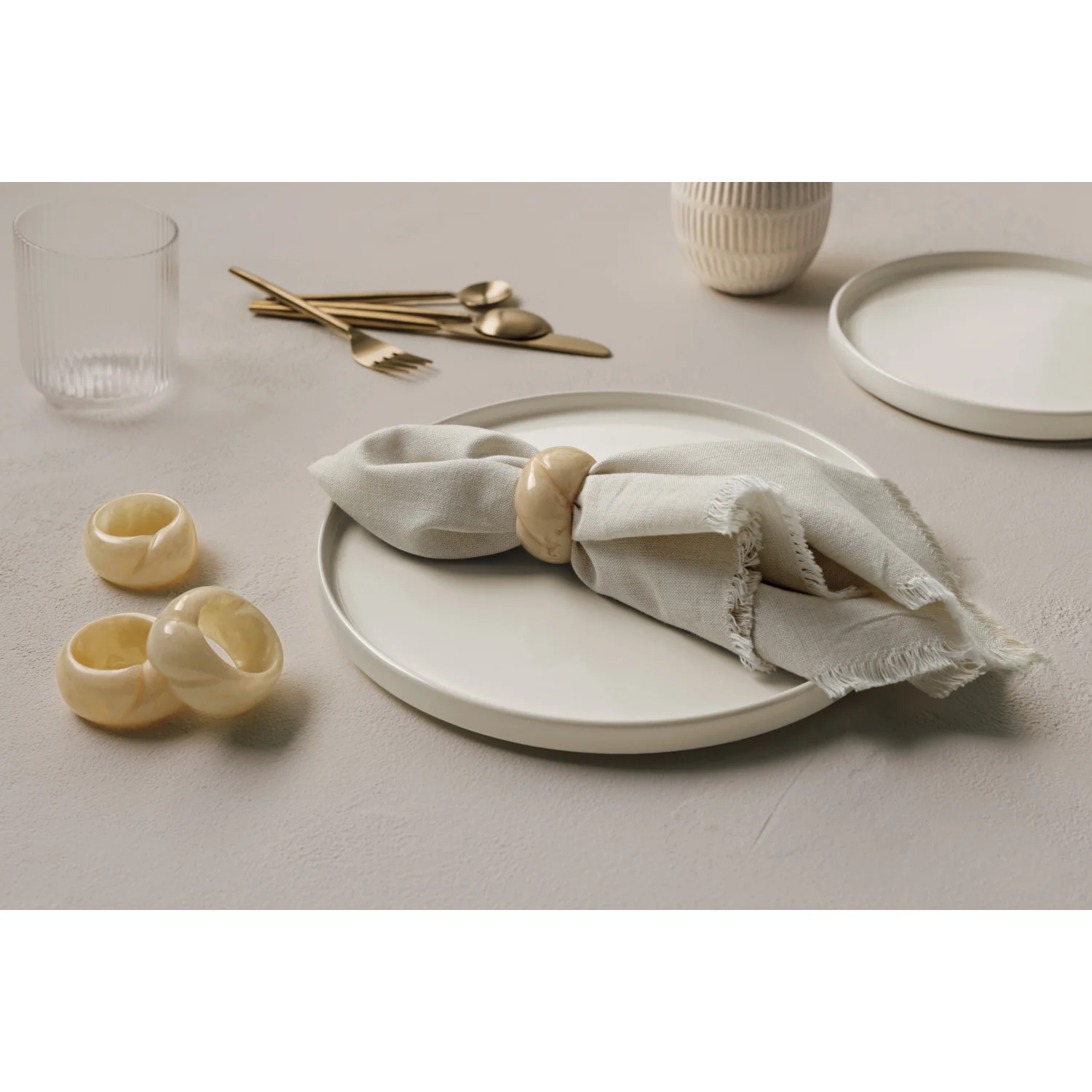 Ivory Resin Napkin Ring - Set of 4 - Image 2