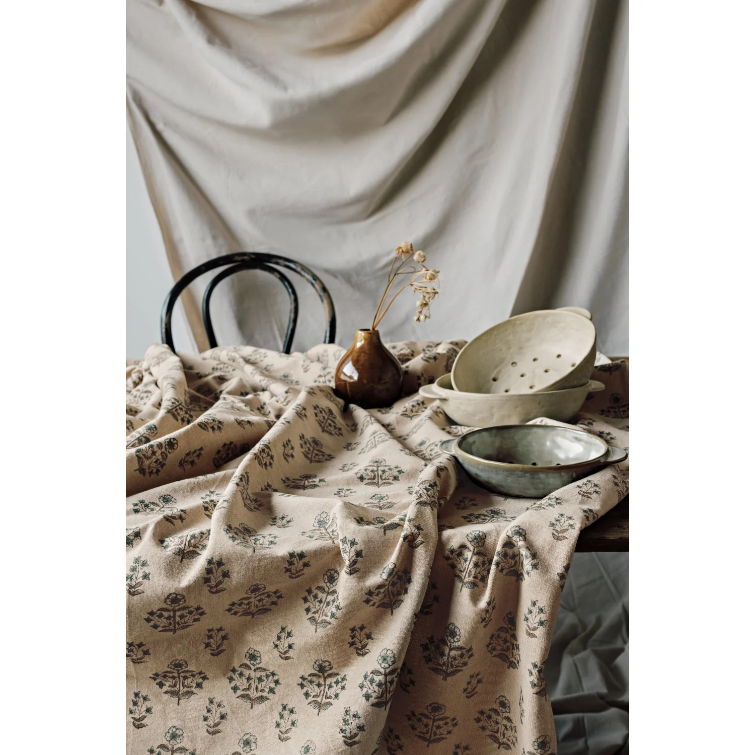 Ivory Stoneware Fruit Bowl - Image 3