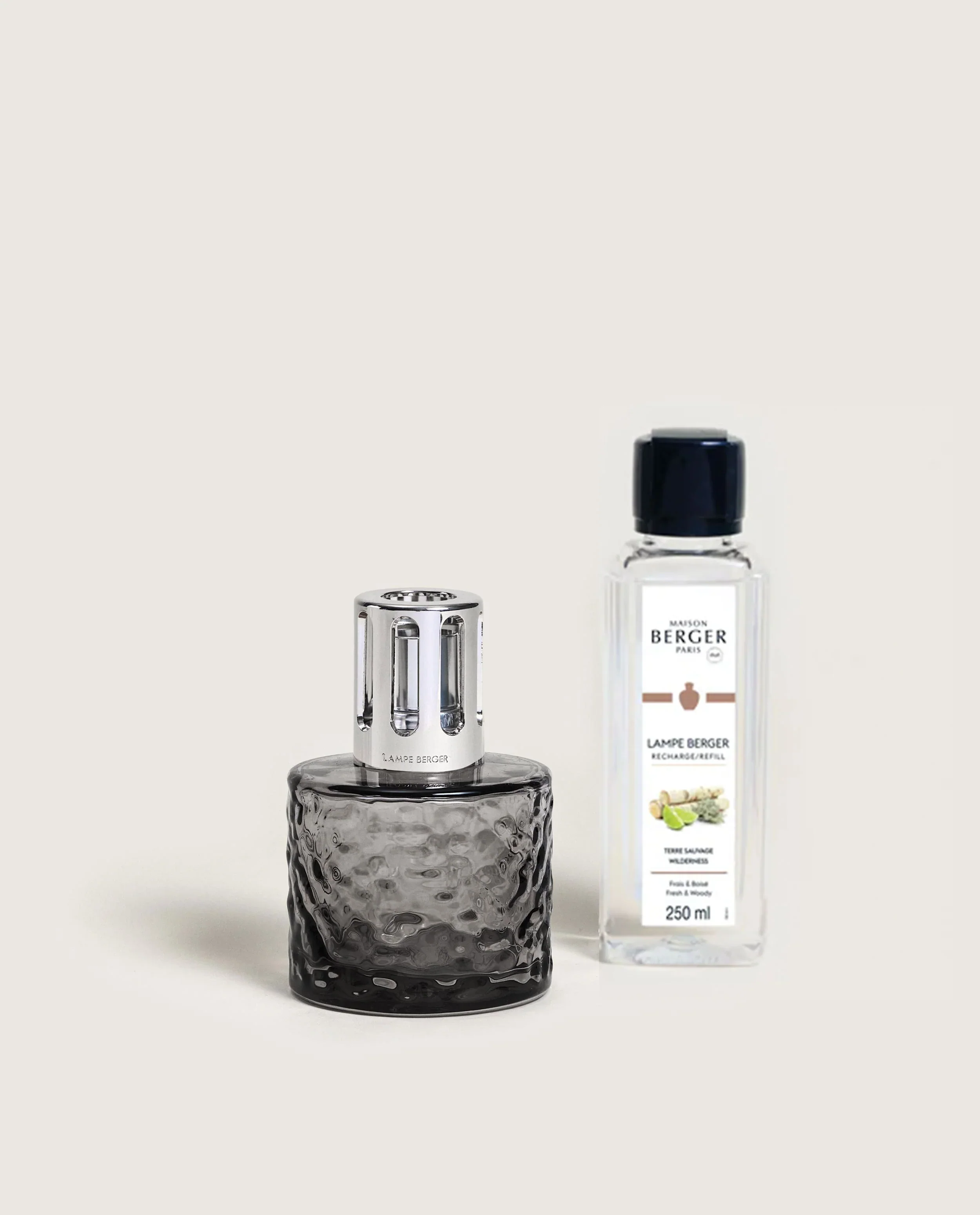 Mirage Black Fragrance Lamp Gift Set with Wilderness - Image 3