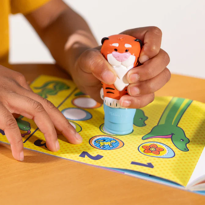 Sticker WOW!® Activity Pad & Sticker Stamper - Tiger - Image 2
