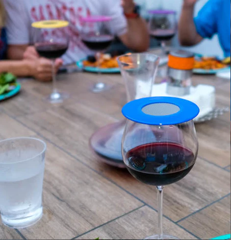 Tap&Seal Drink and Ventilated Wine Drink Top Covers – 4 pack - Assorted Colours - Image 2