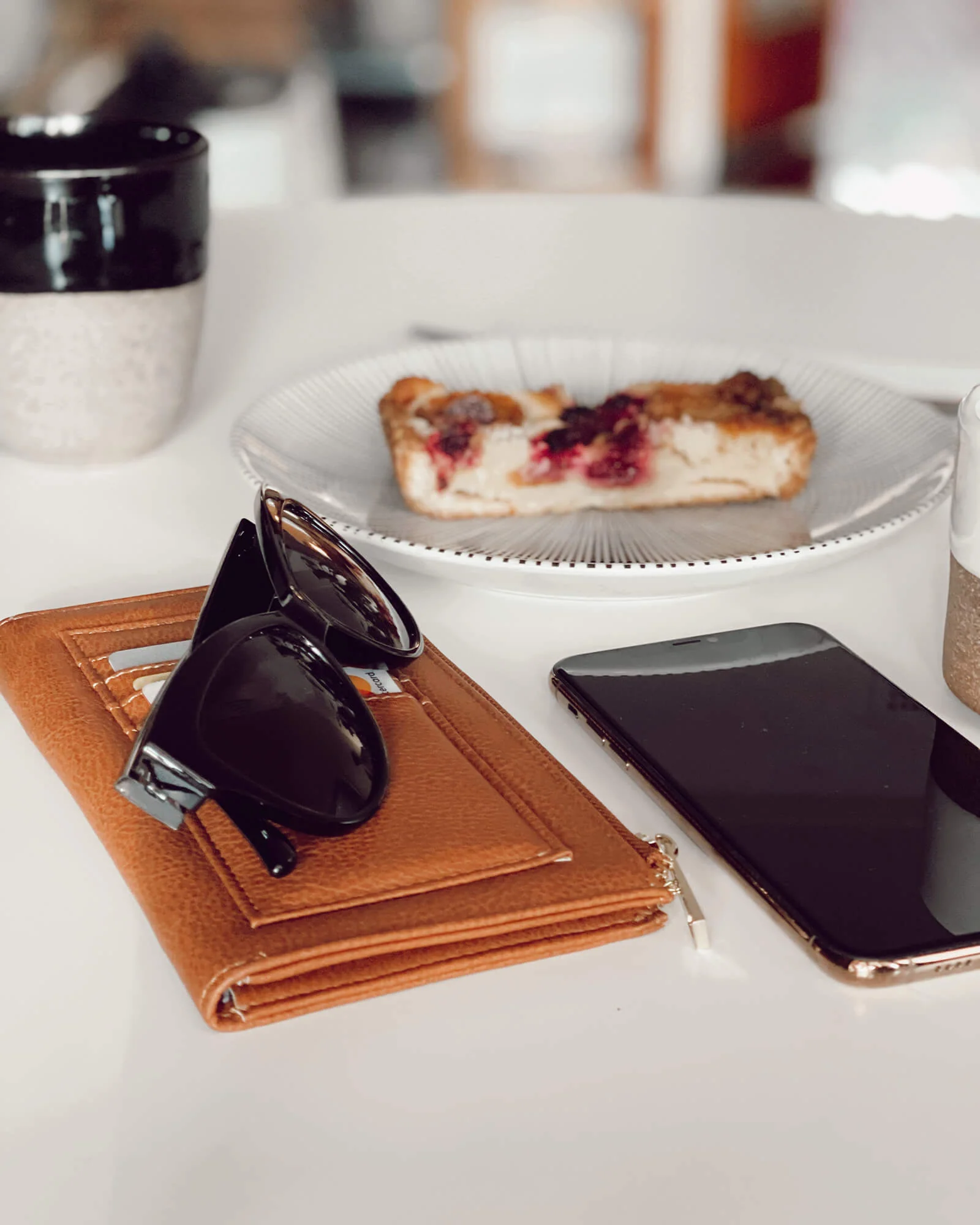 Tatum Cardholder - Tan - Image 7