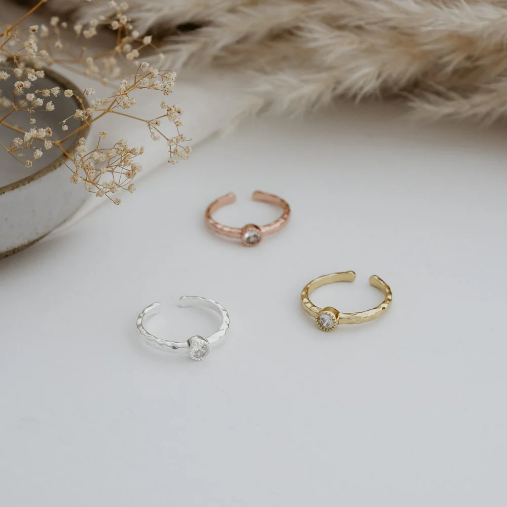 Versatile Vintage Ring - Gold - Image 2